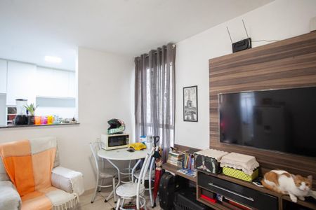 Sala de apartamento à venda com 2 quartos, 47m² em Planalto, Belo Horizonte