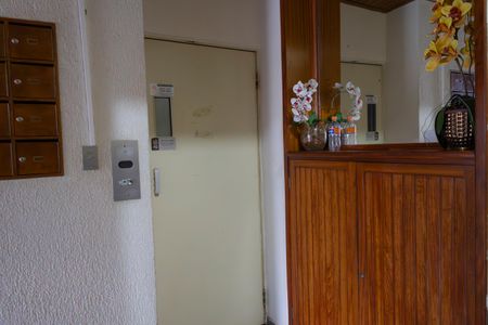elevador  de apartamento para alugar com 1 quarto, 44m² em Asa Norte, Brasília