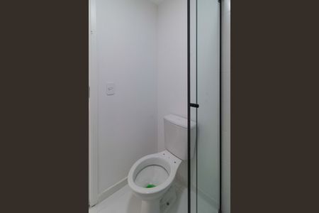 Banheiro de apartamento para alugar com 1 quarto, 25m² em Barra Funda, São Paulo