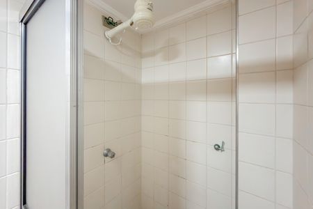 Banheiro de apartamento para alugar com 1 quarto, 29m² em Vila São José, São Paulo