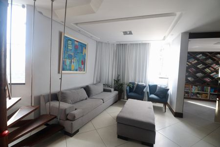 Sala  de apartamento para alugar com 3 quartos, 167m² em Ondina, Salvador
