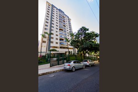 Apartamento à venda com 110m², 4 quartos e 2 vagas Apartamento à venda com 110m², 4 quartos e 2 vagasFachada