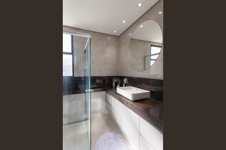 Apartamento à venda com 110m², 4 quartos e 2 vagas Apartamento à venda com 110m², 4 quartos e 2 vagasBanheiro suite