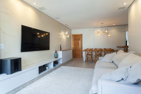 Apartamento à venda com 110m², 4 quartos e 2 vagas Apartamento à venda com 110m², 4 quartos e 2 vagasSala de TV