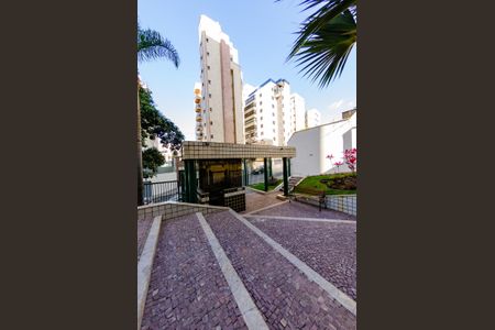Apartamento à venda com 110m², 4 quartos e 2 vagas Apartamento à venda com 110m², 4 quartos e 2 vagasHall de entrada - portaria