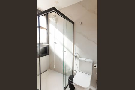 Apartamento à venda com 110m², 4 quartos e 2 vagas Apartamento à venda com 110m², 4 quartos e 2 vagasBanheiro Social