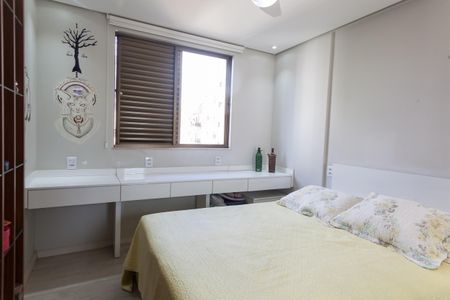 Apartamento à venda com 110m², 4 quartos e 2 vagas Apartamento à venda com 110m², 4 quartos e 2 vagasquarto 1