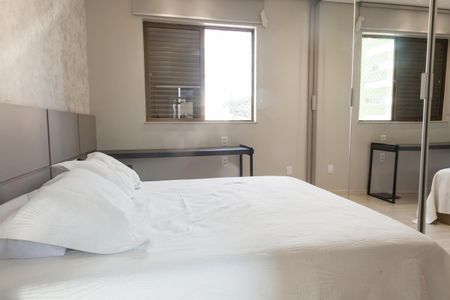 Apartamento à venda com 110m², 4 quartos e 2 vagas Apartamento à venda com 110m², 4 quartos e 2 vagassuite