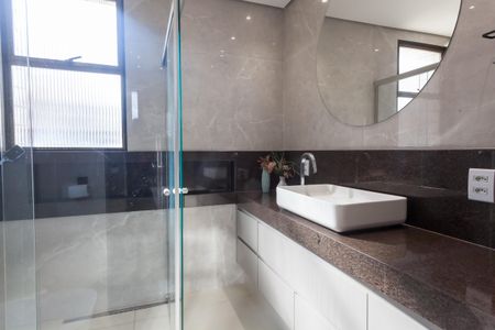 Apartamento à venda com 110m², 4 quartos e 2 vagas Apartamento à venda com 110m², 4 quartos e 2 vagasBanheiro suite