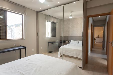 Apartamento à venda com 110m², 4 quartos e 2 vagas Apartamento à venda com 110m², 4 quartos e 2 vagassuite