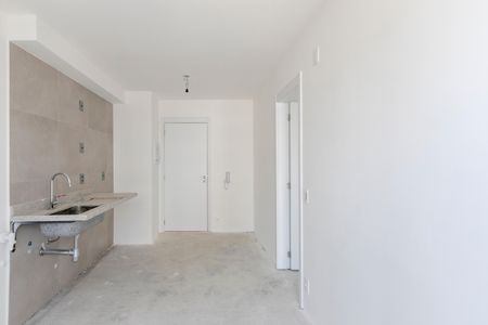 Sala/ Cozinha de apartamento à venda com 1 quarto, 30m² em Campo Belo, São Paulo