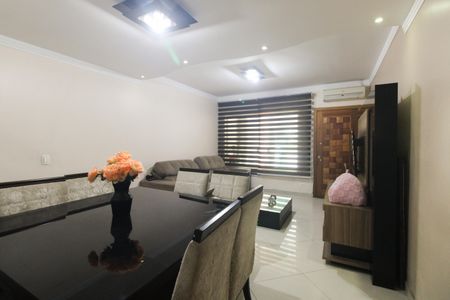 Sala  de casa para alugar com 2 quartos, 120m² em Chácara Santo Antônio (zona Leste), São Paulo
