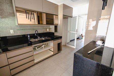 cozinha de casa para alugar com 3 quartos, 150m² em Copacabana, Belo Horizonte