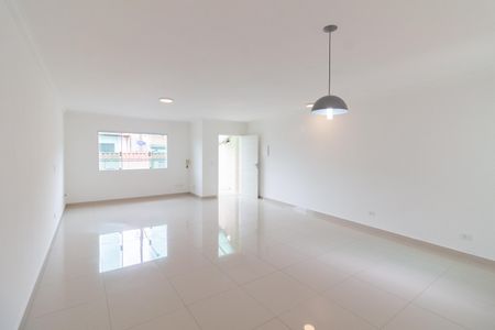 Sala de casa à venda com 3 quartos, 200m² em Jardim das Vertentes, São Paulo