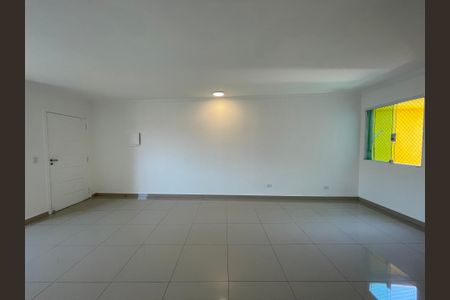 Sala de casa para alugar com 3 quartos, 200m² em Jardim das Vertentes, São Paulo