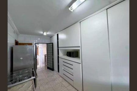 Cozinha de casa para alugar com 4 quartos, 197m² em Serrano, Belo Horizonte