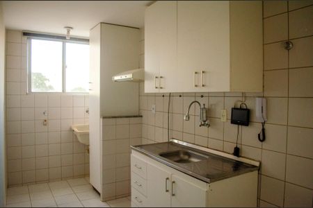 Cozinha de apartamento para alugar com 2 quartos, 60m² em Conjunto Fabiana, Goiânia