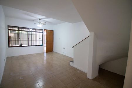 Sala de casa para alugar com 2 quartos, 120m² em Vila Congonhas, São Paulo