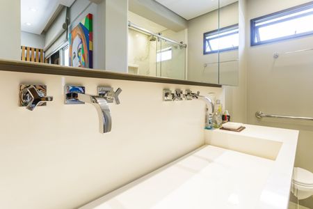 Apartamento para alugar com 120m², 2 quartos e 2 vagasBanheiro da Suíte 2