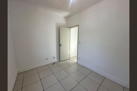 Quarto 1 de casa para alugar com 2 quartos, 65m² em Jardim Regina Alice, Barueri