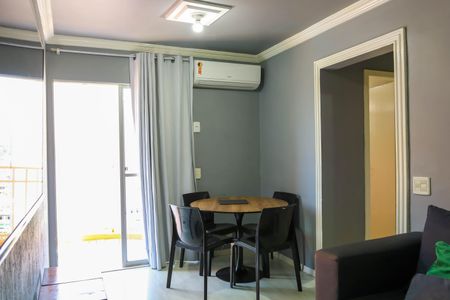 Sala de apartamento para alugar com 2 quartos, 50m² em Abolição, Rio de Janeiro