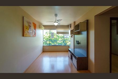 Sala  de apartamento para alugar com 2 quartos, 64m² em Nonoai, Porto Alegre