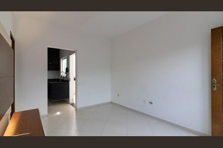Sala de casa de condomínio à venda com 2 quartos, 49m² em Vila Pierina, São Paulo
