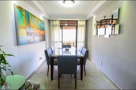 Apartamento à venda com 120m², 3 quartos e 2 vagasSala