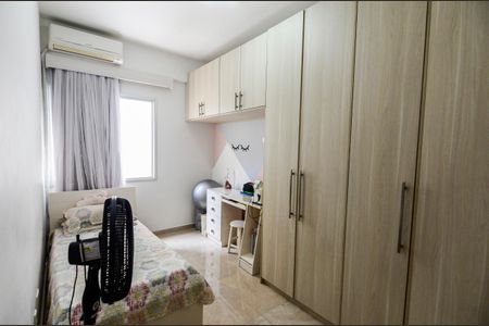 Apartamento à venda com 120m², 3 quartos e 2 vagasQuarto 2