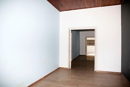 Sala 1 de casa à venda com 3 quartos, 140m² em Azenha, Porto Alegre