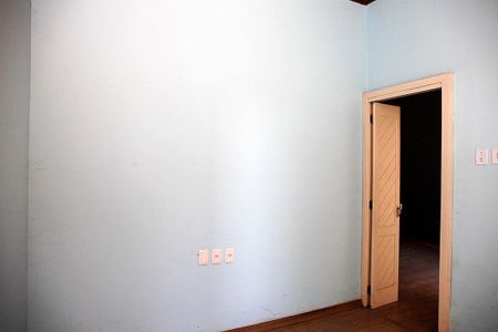 Quarto 1 de casa à venda com 3 quartos, 140m² em Azenha, Porto Alegre