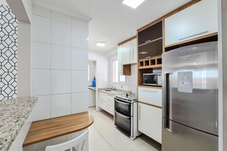 Apartamento para alugar com 70m², 2 quartos e 2 vagas Apartamento para alugar com 70m², 2 quartos e 2 vagasCozinha