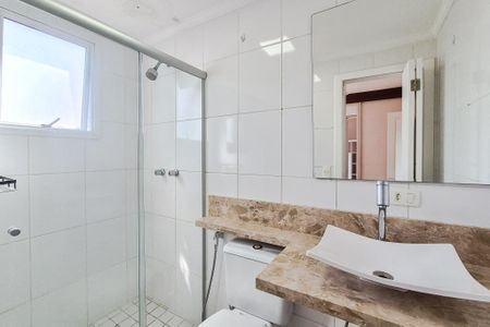 Apartamento para alugar com 70m², 2 quartos e 2 vagas Apartamento para alugar com 70m², 2 quartos e 2 vagasBanheiro da Suíte 2
