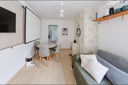 Sala de apartamento para alugar com 2 quartos, 50m² em Camargos, Belo Horizonte