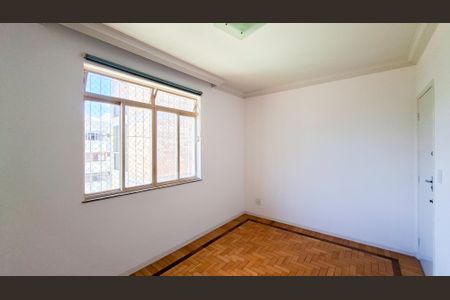 Sala de apartamento para alugar com 3 quartos, 87m² em Cruzeiro, Belo Horizonte