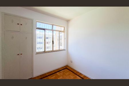Apartamento para alugar com 87m², 3 quartos e 1 vaga Apartamento para alugar com 87m², 3 quartos e 1 vagaQuarto