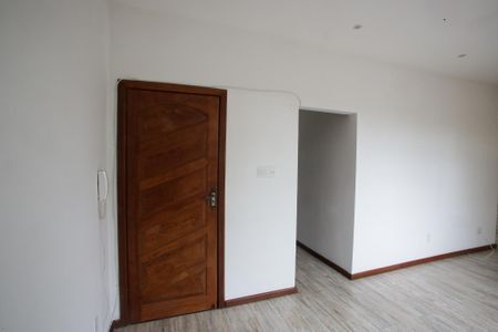 Sala de casa para alugar com 2 quartos, 89m² em Taquara, Rio de Janeiro