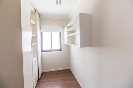 Sala  de casa de condomínio à venda com 3 quartos, 190m² em Tamboré, Santana de Parnaíba