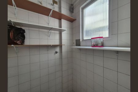 Apartamento à venda com 85m², 2 quartos e 1 vaga Apartamento à venda com 85m², 2 quartos e 1 vagaBanheiro de Serviço