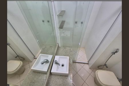 Apartamento à venda com 85m², 2 quartos e 1 vaga Apartamento à venda com 85m², 2 quartos e 1 vagaBanheiro