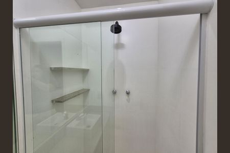 Apartamento à venda com 85m², 2 quartos e 1 vaga Apartamento à venda com 85m², 2 quartos e 1 vagaBanheiro