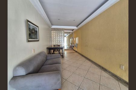 Apartamento à venda com 85m², 2 quartos e 1 vaga Apartamento à venda com 85m², 2 quartos e 1 vagaHall de entrada