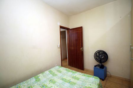 Quarto 2 de casa à venda com 2 quartos, 72m² em Irajá, Rio de Janeiro