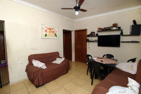 Sala de casa à venda com 2 quartos, 72m² em Irajá, Rio de Janeiro