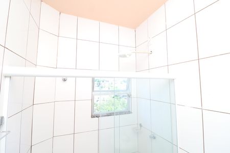 Banheiro Social de casa para alugar com 1 quarto, 45m² em Praia da Bandeira, Rio de Janeiro