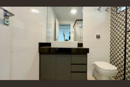 Banheiro de apartamento para alugar com 1 quarto, 43m² em Sumarezinho, São Paulo