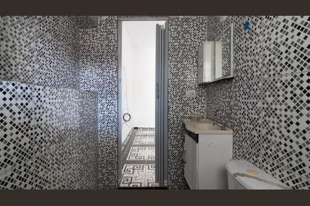 Banheiro de casa para alugar com 1 quarto, 85m² em Vila Buenos Aires, São Paulo