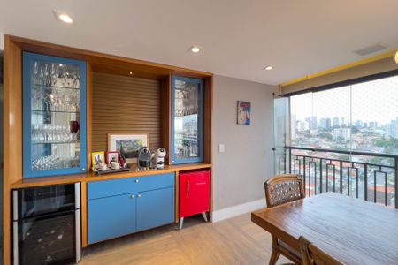 Apartamento à venda com 140m², 3 quartos e 2 vagasVaranda