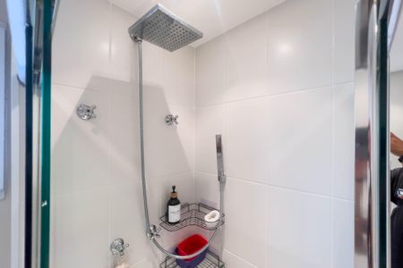 Apartamento à venda com 140m², 3 quartos e 2 vagasBanheiro do quarto 2