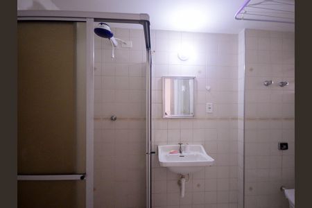 Banheiro  de apartamento para alugar com 1 quarto, 40m² em Liberdade, São Paulo